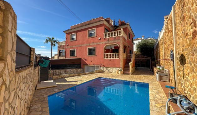 Brukt - Town House -
San Miguel de Salinas - Inland
