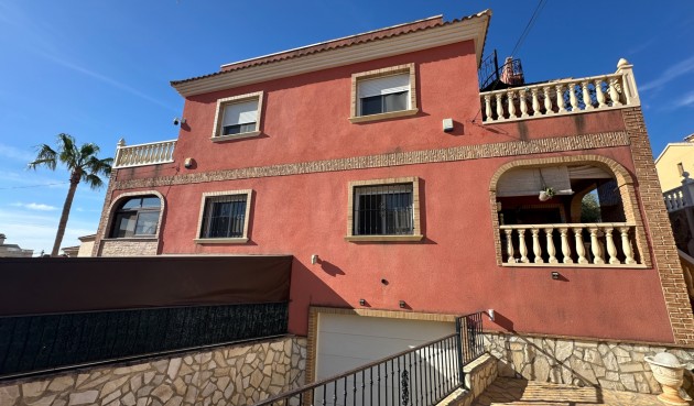 Brukt - Town House -
San Miguel de Salinas - Inland