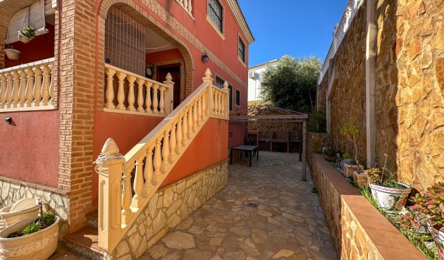 Brukt - Town House -
San Miguel de Salinas - Inland