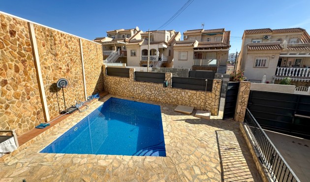 Brukt - Town House -
San Miguel de Salinas - Inland