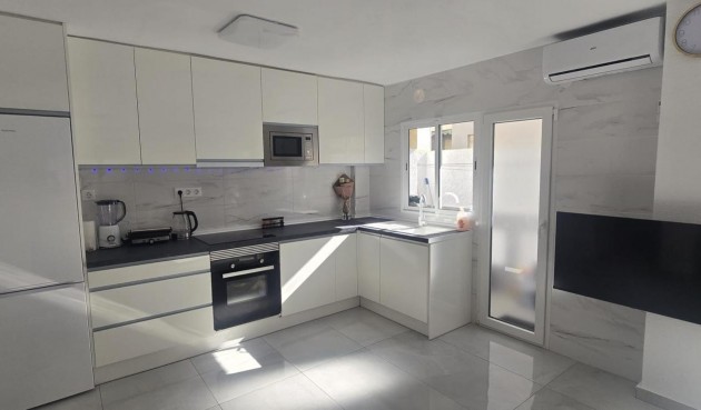 Brukt - Apartment -
Torrevieja - Acequion