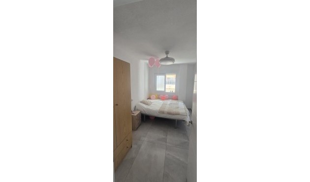 Brukt - Apartment -
Torrevieja - Acequion