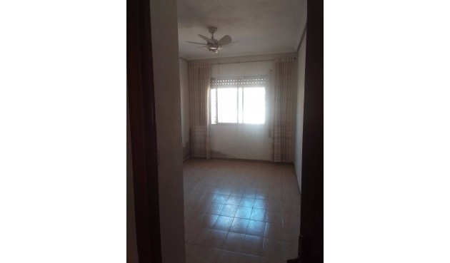 Brukt - Town House -
Lo Pagan - La Puntica