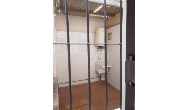 Brukt - Town House -
Lo Pagan - La Puntica