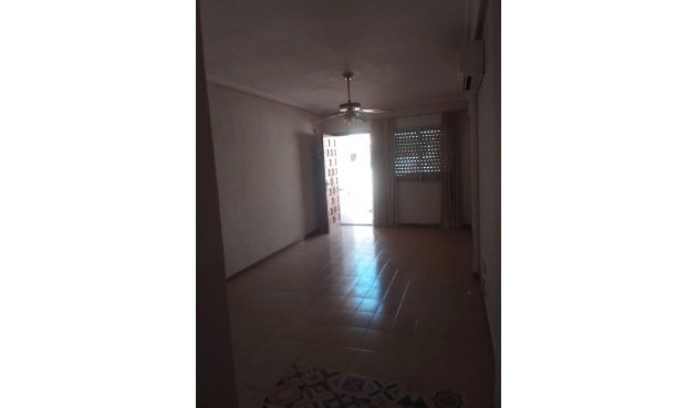 Brukt - Town House -
Lo Pagan - La Puntica