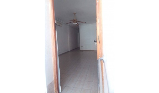 Brukt - Town House -
Lo Pagan - La Puntica
