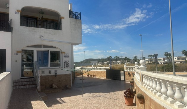 Brukt - Apartment -
Orihuela - Inland