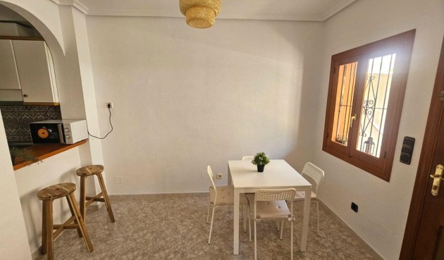 Brukt - Bungalow -
Orihuela Costa - Playa Flamenca