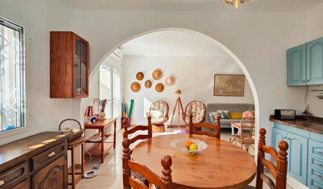 Brukt - Town House -
Torrevieja - Costa Blanca