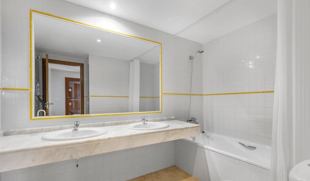Brukt - Apartment -
Torrevieja - Punta Prima