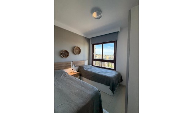 Brukt - Toppleilighet -
Torre de la Horadada - Costa Blanca