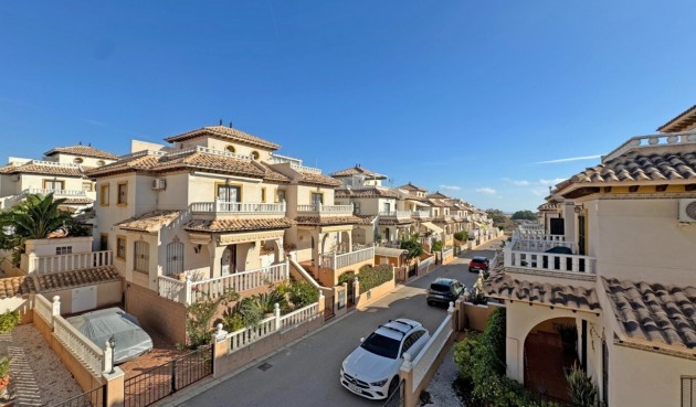 Brukt - Bungalow -
Lomas de Caboroig - Costa Blanca
