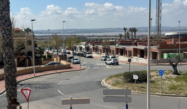 Återförsäljning - Bungalow -
Torrevieja - Costa Blanca