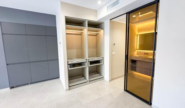 Brukt - Apartment -
Torrevieja - Playa de los Locos