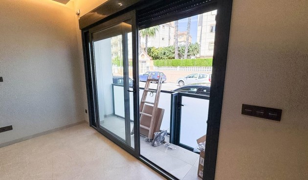 Brukt - Apartment -
Torrevieja - Playa de los Locos