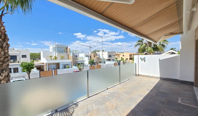 Brukt - Villa -
Pilar de la Horadada - Costa Blanca