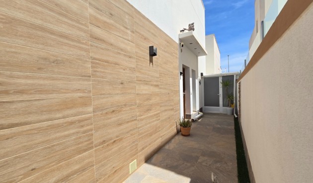 Brukt - Villa -
Pilar de la Horadada - Costa Blanca