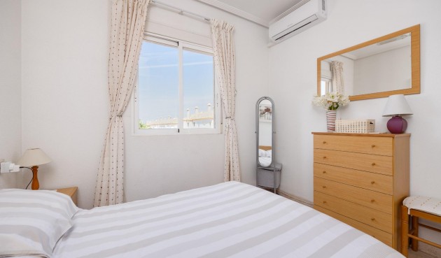 Brukt - Bungalow -
Torrevieja - aguas nuevas