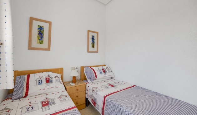 Brukt - Bungalow -
Torrevieja - aguas nuevas
