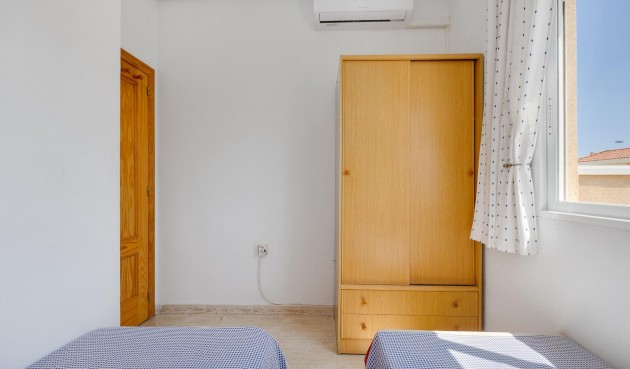 Brukt - Bungalow -
Torrevieja - aguas nuevas