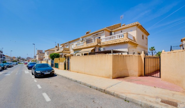 Brukt - Bungalow -
Torrevieja - aguas nuevas