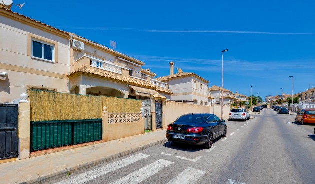 Brukt - Bungalow -
Torrevieja - aguas nuevas