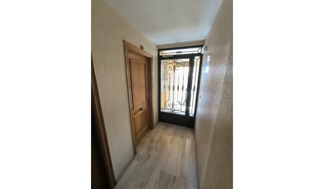 Brukt - Apartment -
Almoradí - Inland
