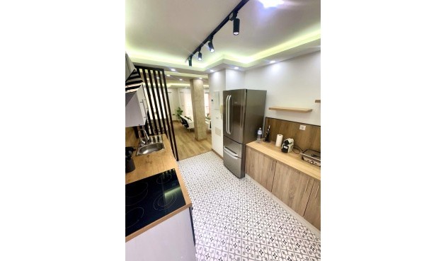 Brukt - Apartment -
Torrevieja - Centro - Muelle Pesquero