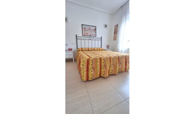 Brukt - Apartment -
Torrevieja - La Mata