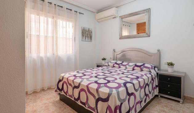 Brukt - Bungalow -
Orihuela Costa - La Regia