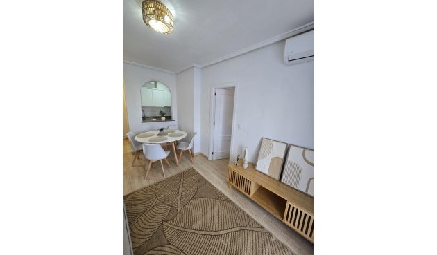 Brukt - Apartment -
Torrevieja - Torreblanca