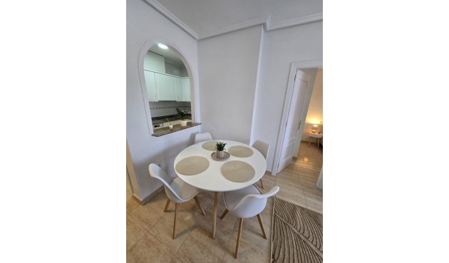 Brukt - Apartment -
Torrevieja - Torreblanca