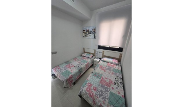 Brukt - Apartment -
Torrevieja - Estacion De Autobuses
