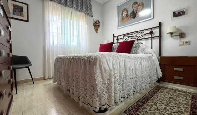 Brukt - Bungalow -
Torrevieja - aguas nuevas