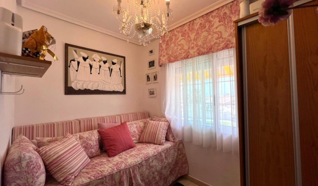 Brukt - Bungalow -
Torrevieja - aguas nuevas
