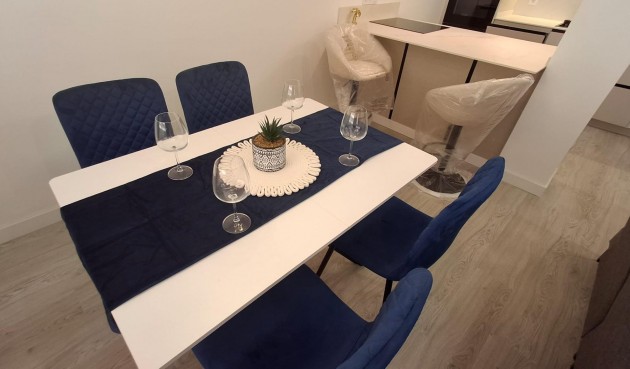 Brukt - Apartment -
Torrevieja - Acequion