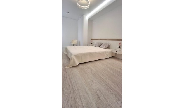 Brukt - Apartment -
Torrevieja - Acequion