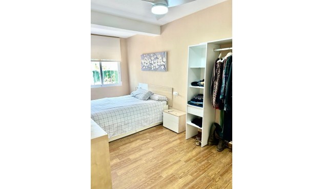 Brukt - Apartment -
Torrevieja - Sector 25