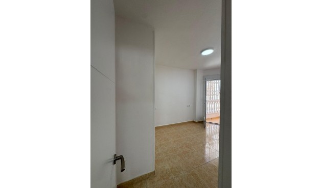 Brukt - Apartment -
Torrevieja - Centro
