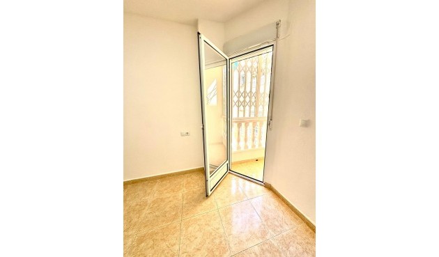 Brukt - Apartment -
Torrevieja - Centro