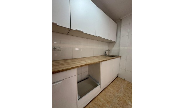 Brukt - Apartment -
Torrevieja - Centro