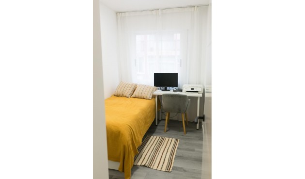 Brukt - Apartment -
Torrevieja - Centro