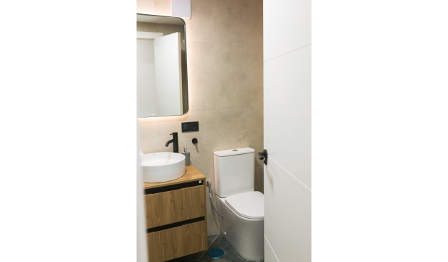 Brukt - Apartment -
Torrevieja - Centro