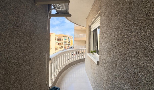 Brukt - Apartment -
Torrevieja - Acequion