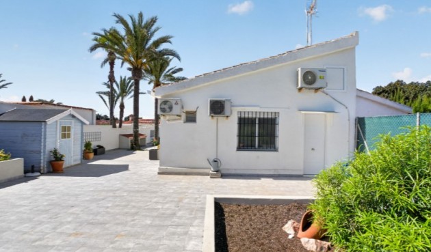 Brukt - Villa -
Torrevieja - Costa Blanca