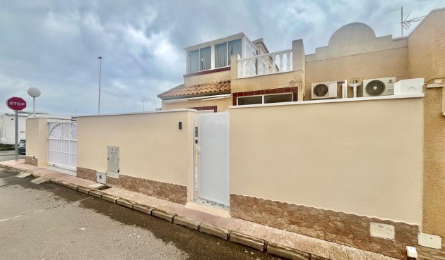 Brukt - Bungalow -
Torrevieja - Paraje Natural
