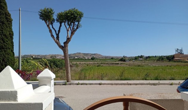 Brukt - Apartment -
Daya Vieja - Costa Blanca