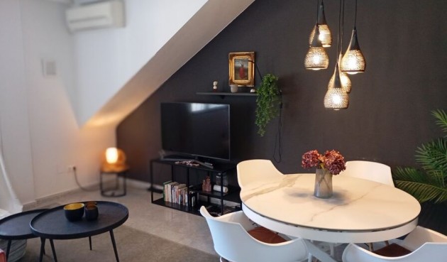 Brukt - Apartment -
Daya Vieja - Costa Blanca