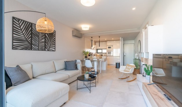 Återförsäljning - Apartment -
El Raso - Costa Blanca