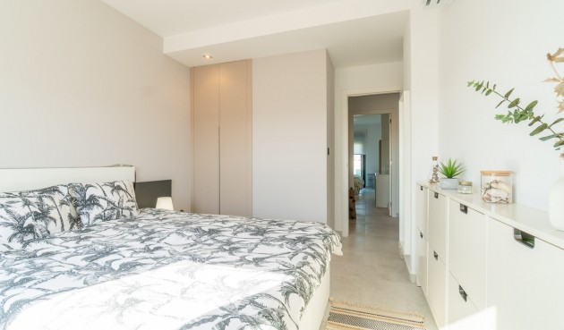Återförsäljning - Apartment -
El Raso - Costa Blanca